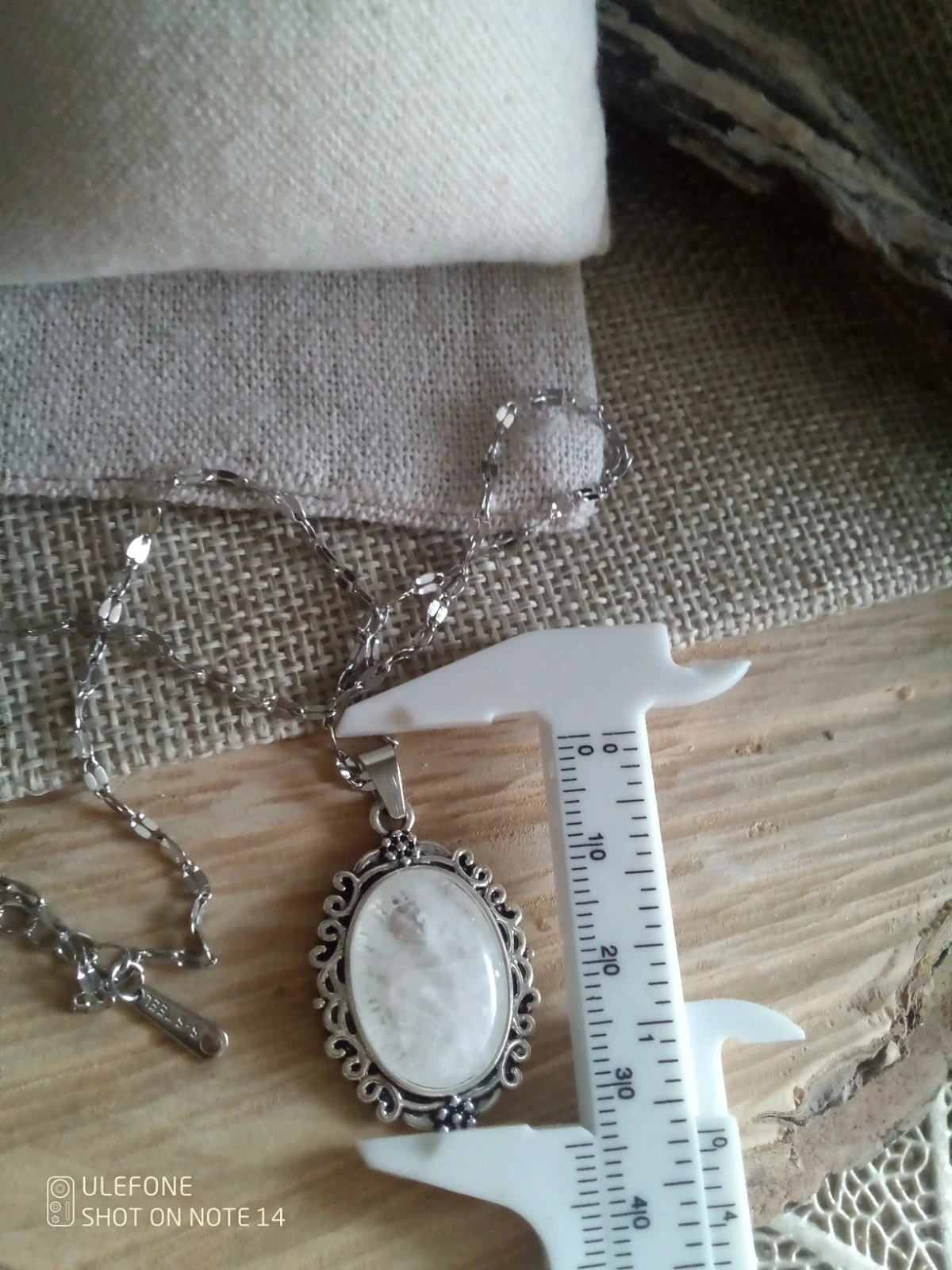 Silvery rock crystal necklace – photo 2
